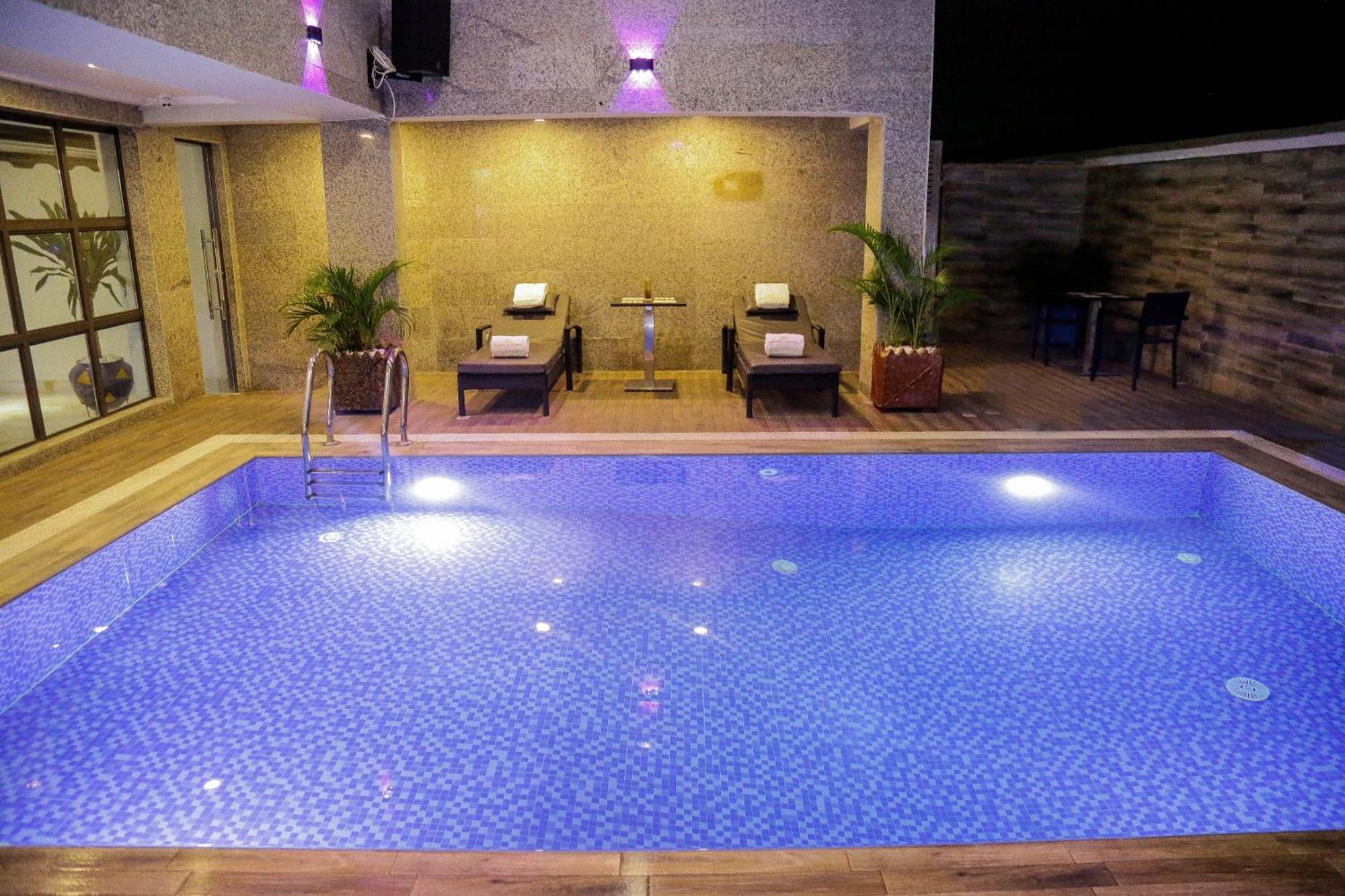 Perfecto La Villa Hotel And Suites Lagos Exteriér fotografie