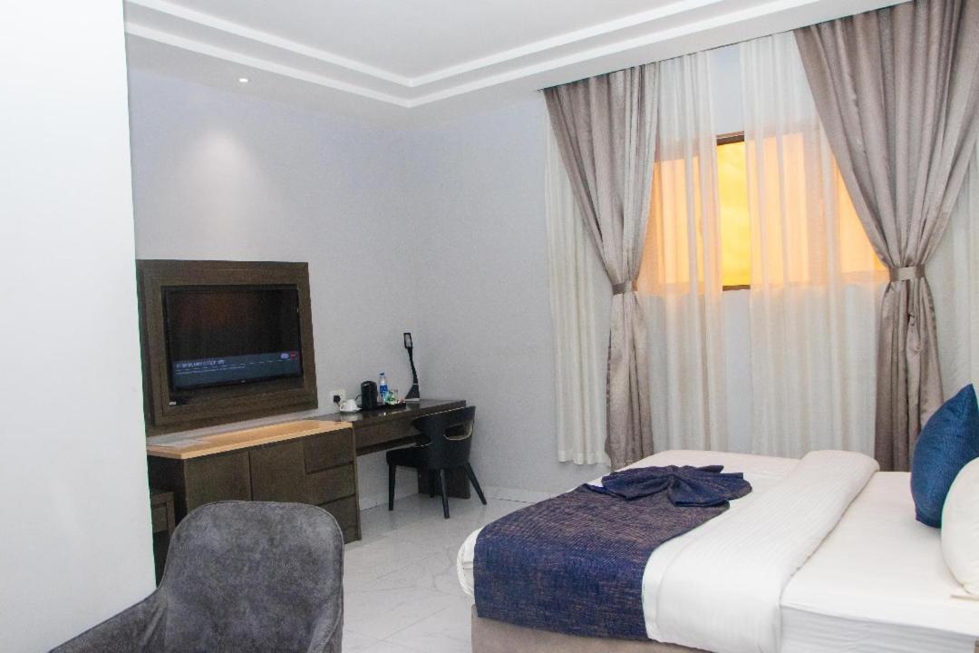 Perfecto La Villa Hotel And Suites Lagos Exteriér fotografie