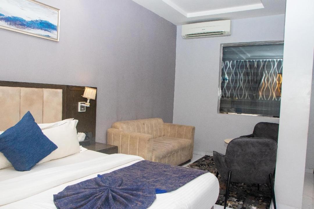 Perfecto La Villa Hotel And Suites Lagos Exteriér fotografie