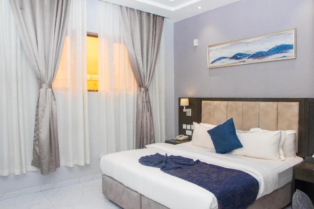 Perfecto La Villa Hotel And Suites Lagos Exteriér fotografie