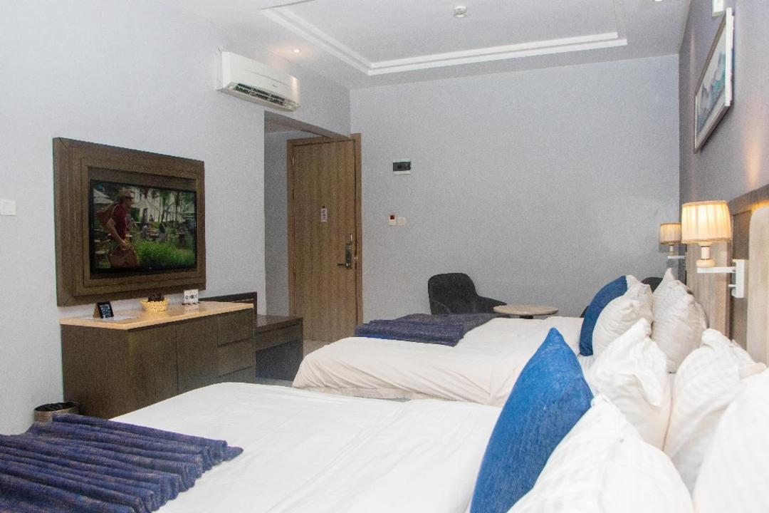 Perfecto La Villa Hotel And Suites Lagos Exteriér fotografie