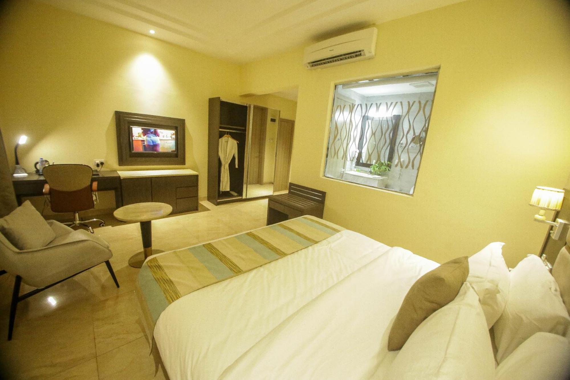 Perfecto La Villa Hotel And Suites Lagos Exteriér fotografie