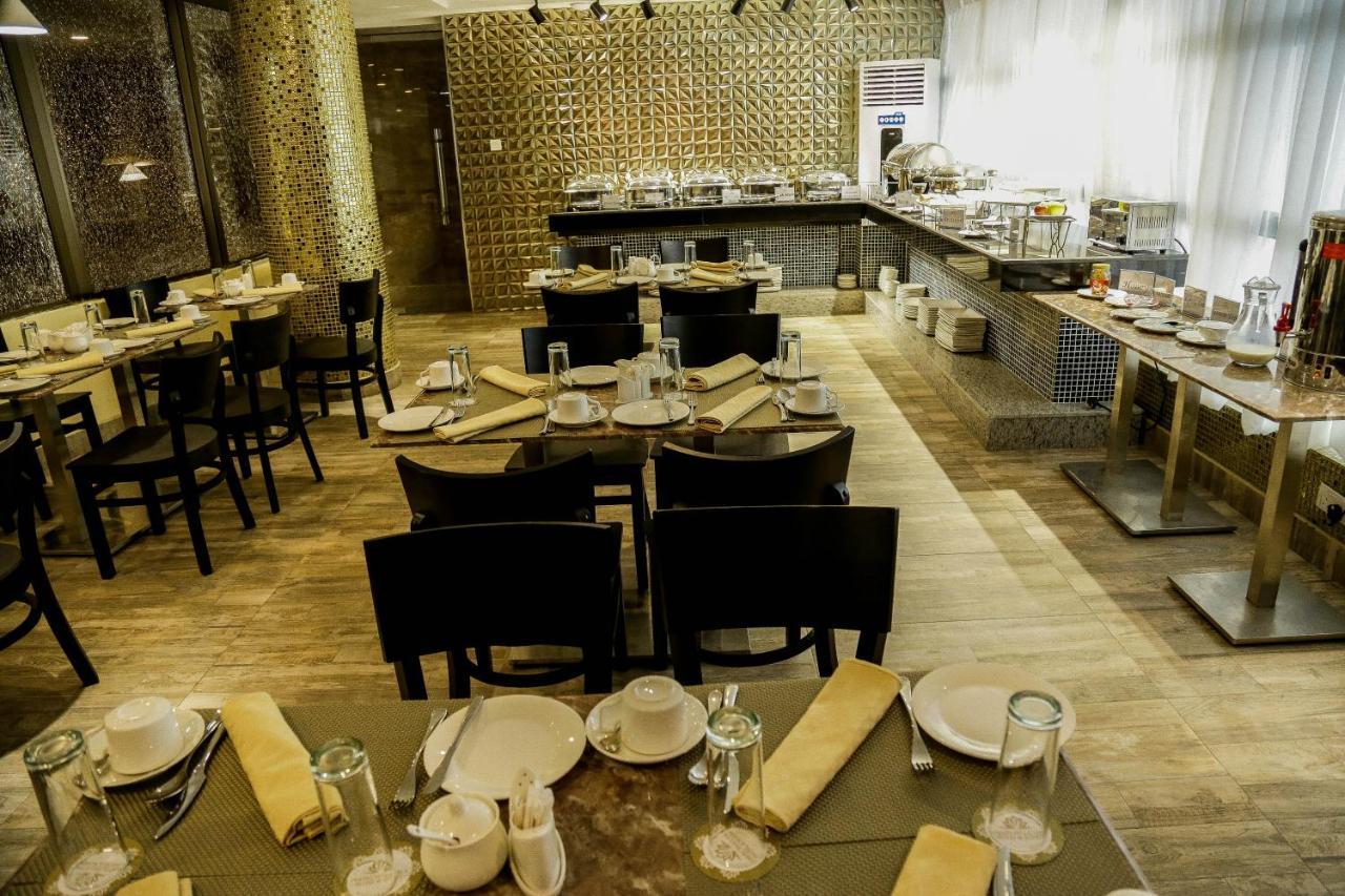 Perfecto La Villa Hotel And Suites Lagos Exteriér fotografie