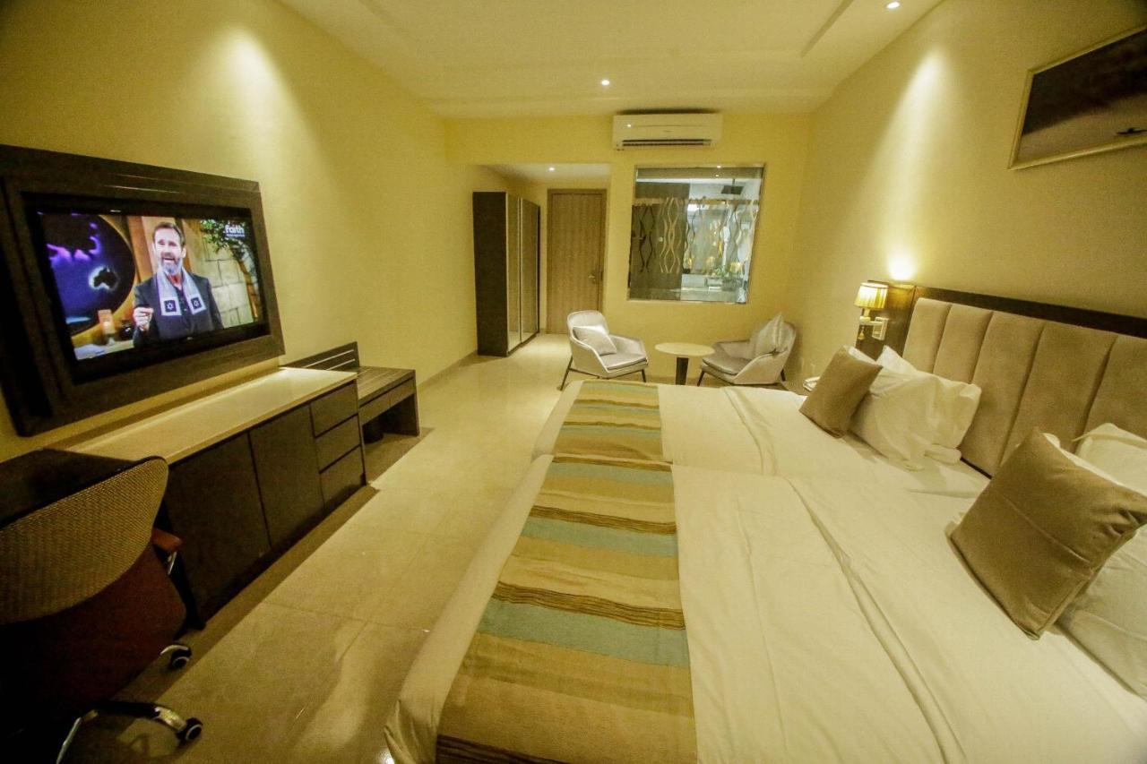 Perfecto La Villa Hotel And Suites Lagos Exteriér fotografie